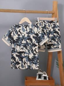 SHEIN 男孩迷彩和字母圖案T恤和短褲 - 彩色 - 查看 2