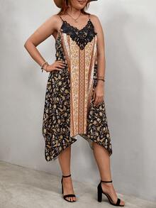 SHEIN VCAY 大碼印花拼接水溶蕾絲手帕下擺吊帶連衣裙 - 彩色 - 查看 4