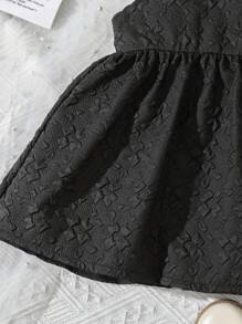 SHEIN 嬰兒花卉圖案提花肩部蝴蝶結無袖洋裝 - 黑色 - 查看 5