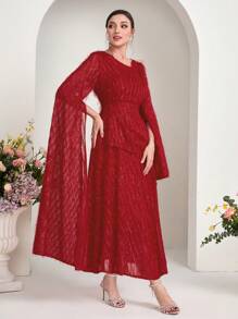 Modelyn 斗篷袖毛茸邊連衣裙