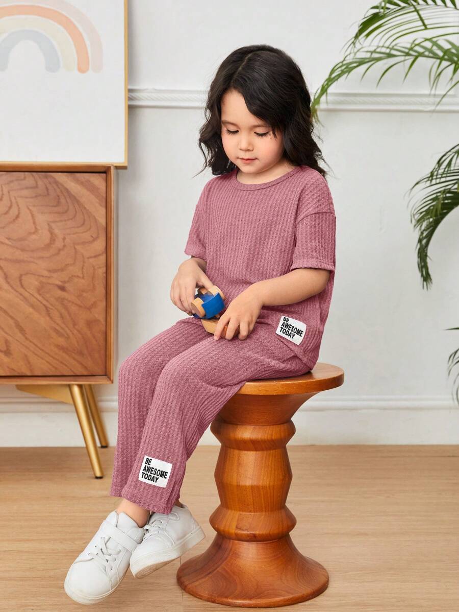 SHEIN Leap Crew 年輕女孩字母拼接下肩T恤和褲子 - 藕粉色 - 查看 1