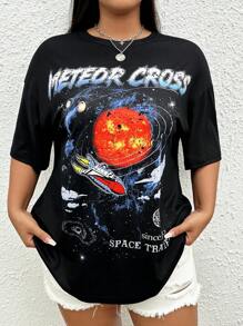SHEIN EZwear Plus Size Galaxy & Slogan Graphic Drop Shoulder Tee METEOR CROSS Since 1990 SPACE TRAVEL - Black - View 5