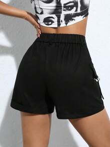 SHEIN PETITE 翻蓋口袋帶扣細節工裝短褲 - 黑色 - 查看 2