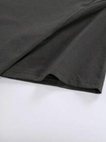 ROMWE MEN Street Life 男士汽車和字母圖案T恤 - 灰色 - 查看 3