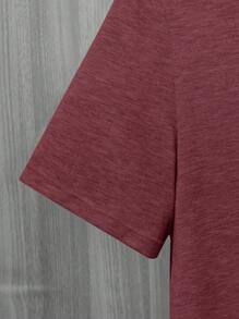 GENTILAND Men Wolf Print Tee - Rose Red - View 3