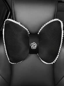 Gối cổ ô tô thiết kế nơ in hoa - Đen và trắng - Xem 2