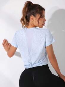 Yoga Trendy 網紗拼接扭結下擺運動T恤 - 淺藍色 - 查看 1