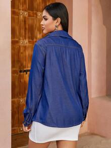 Áo sơ mi denim phía trước có nút cài túi có nắp đính chi tiết - Rửa tối - Xem 2