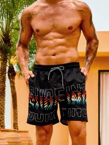 Manfinity Swimmode Hombres Shorts de natación con estampado de letra de cintura con cordón - Negro - Ver 4