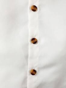 年轻男孩绅士两件套：短袖衬衫，带小徽标印花中式领 + 条纹西裤，优雅正式服装，适合生日派对、活动、婚礼、洗礼、一岁生日