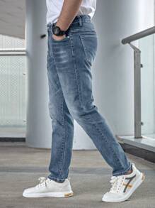 Men Slant Pocket Straight Leg Jeans - Light Wash - View 3