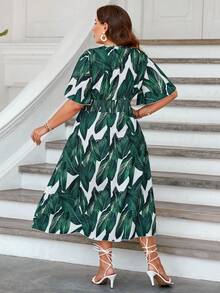 SHEIN VCAY Plus Tropical Print Shirred Waist Dress - Green - View 2