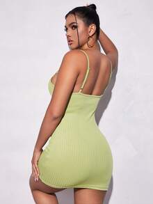 SHEIN PETITE 素色吊帶緊身連衣裙 - 橄欖綠 - 查看 2