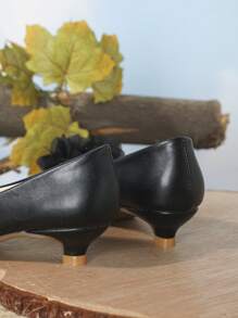 Girls Flower Decor Pointed Toe Slip On Flats For Outdoor - Black - View 2