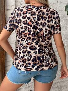 SHEIN Maternity Leopard & Letter Graphic Tee - Multicolor - View 2