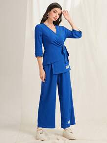 Mulvari 字母補丁細節圍裹側打結上衣和闊腿褲 - 藍色 - 查看 1