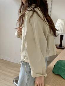 素色落肩袖抽繩下擺翻蓋口袋襯衫 - 杏色 - 查看 4