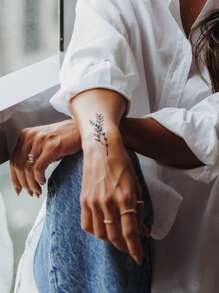 4pcs Minimalist Flower & Plant Pattern Temporary Tattoo Stickers For Wrist And Body - Black - View 5