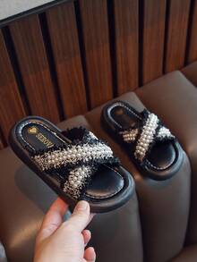 Chicas Zapatillas con diseño de perla artificial con tira cruzada para verano - Negro - Ver 1