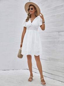 SHEIN VCAY Vestido con bordado con ojal ribete en abanico de manga farol - Blanco - Ver 3