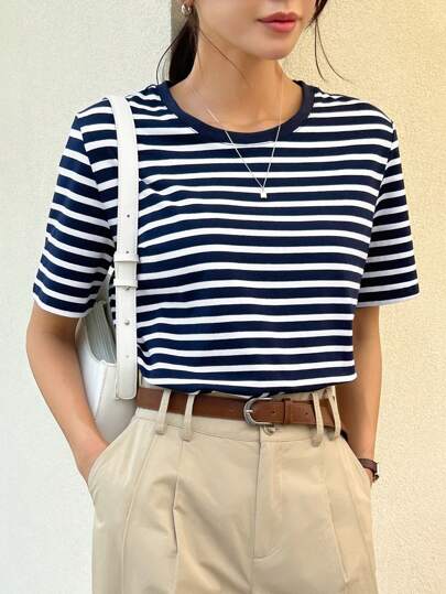 DAZY Striped Print Contrast Binding Tee