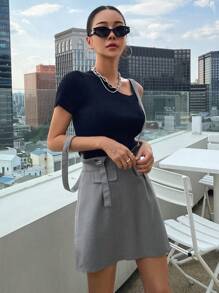 DAZY 素色翻蓋細節背帶短裙不帶T恤 - 灰色 - 查看 7