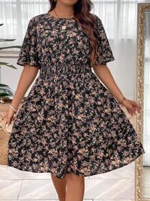 SHEIN Holidaya 大碼印花蝴蝶袖洋裝 - 黑色 - 查看 1