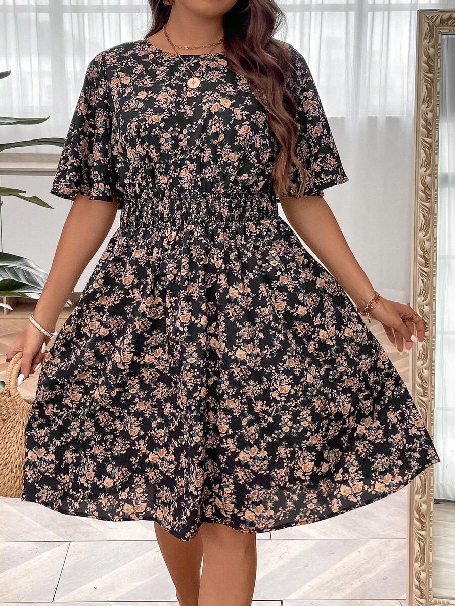 SHEIN Holidaya 大碼印花蝴蝶袖洋裝 - 黑色 - 查看 1