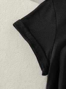 SHEIN 女孩人像圖案T恤 - 黑色 - 查看 5