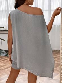 SHEIN LUNE Plus Asymmetrical Neck Top & Cycling Shorts - Grey - View 2