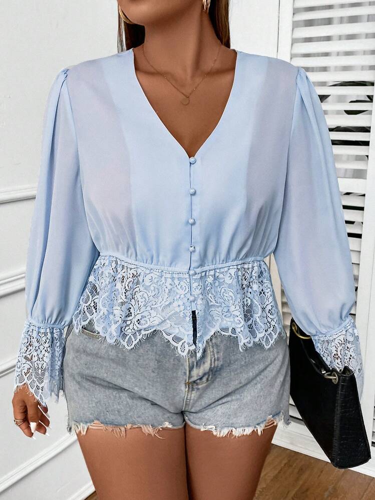 SHEIN Franclia Plus Blouse Péplum En Dentelle À Manche Évasée - Bleu ciel - Voir 1