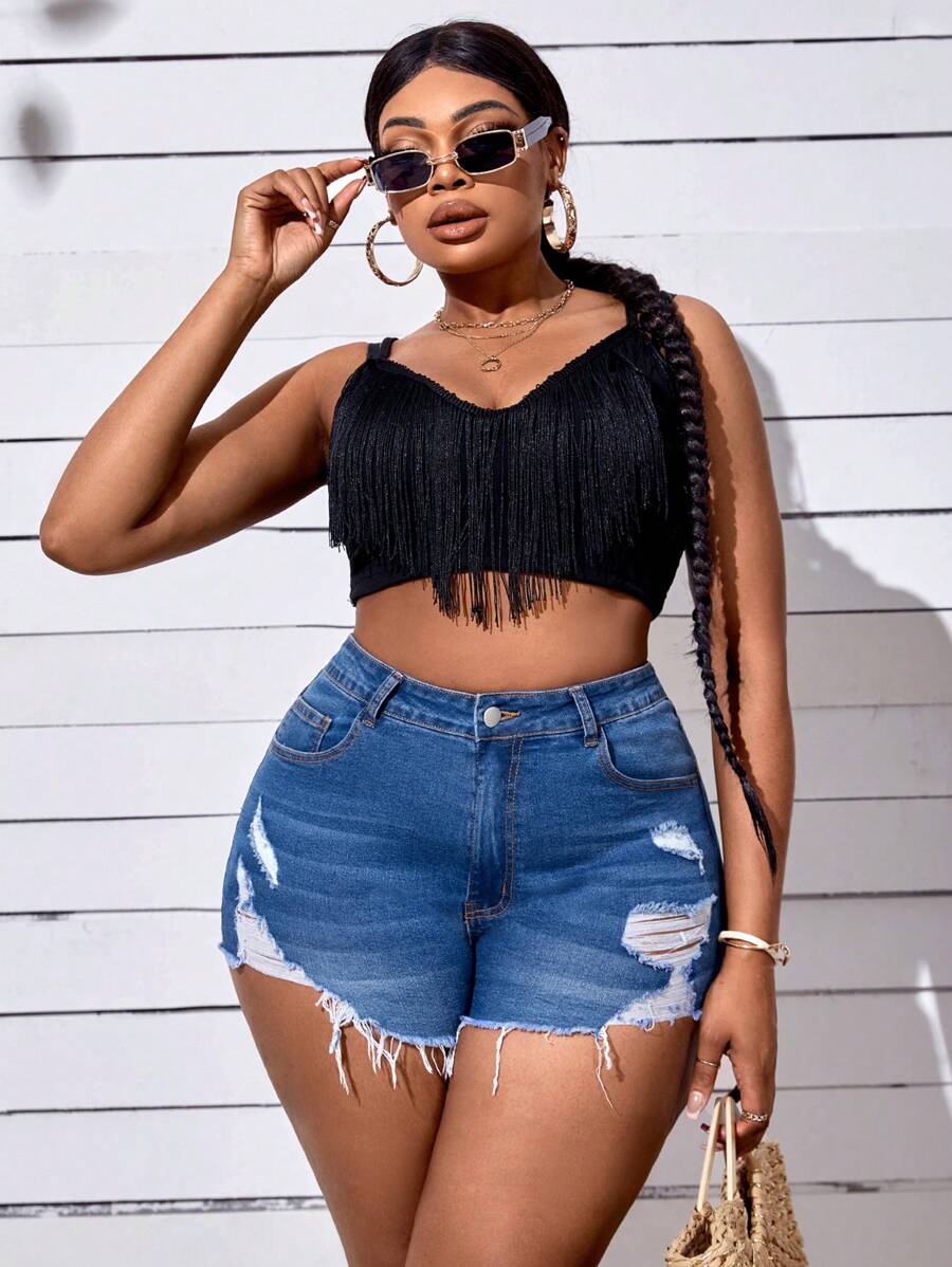 SHEIN SXY 大碼破洞毛邊牛仔短褲 - 中等水洗藍 - 查看 1