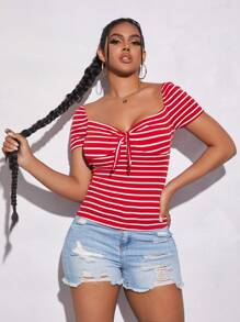 SHEIN PETITE 條紋印花前打結雞心領領口T恤 - 紅白色 - 查看 4