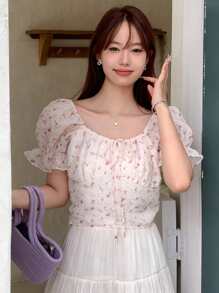 DAZY Ditsy Floral Print Puff Sleeve Ruffle Trim Blouse