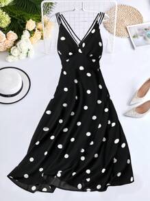 SHEIN Belle 大碼波點圖案交叉露背吊帶連衣裙 - 黑色 - 查看 1