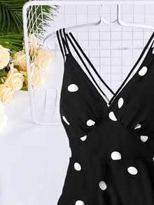 SHEIN Belle 大碼波點圖案交叉露背吊帶連衣裙 - 黑色 - 查看 5