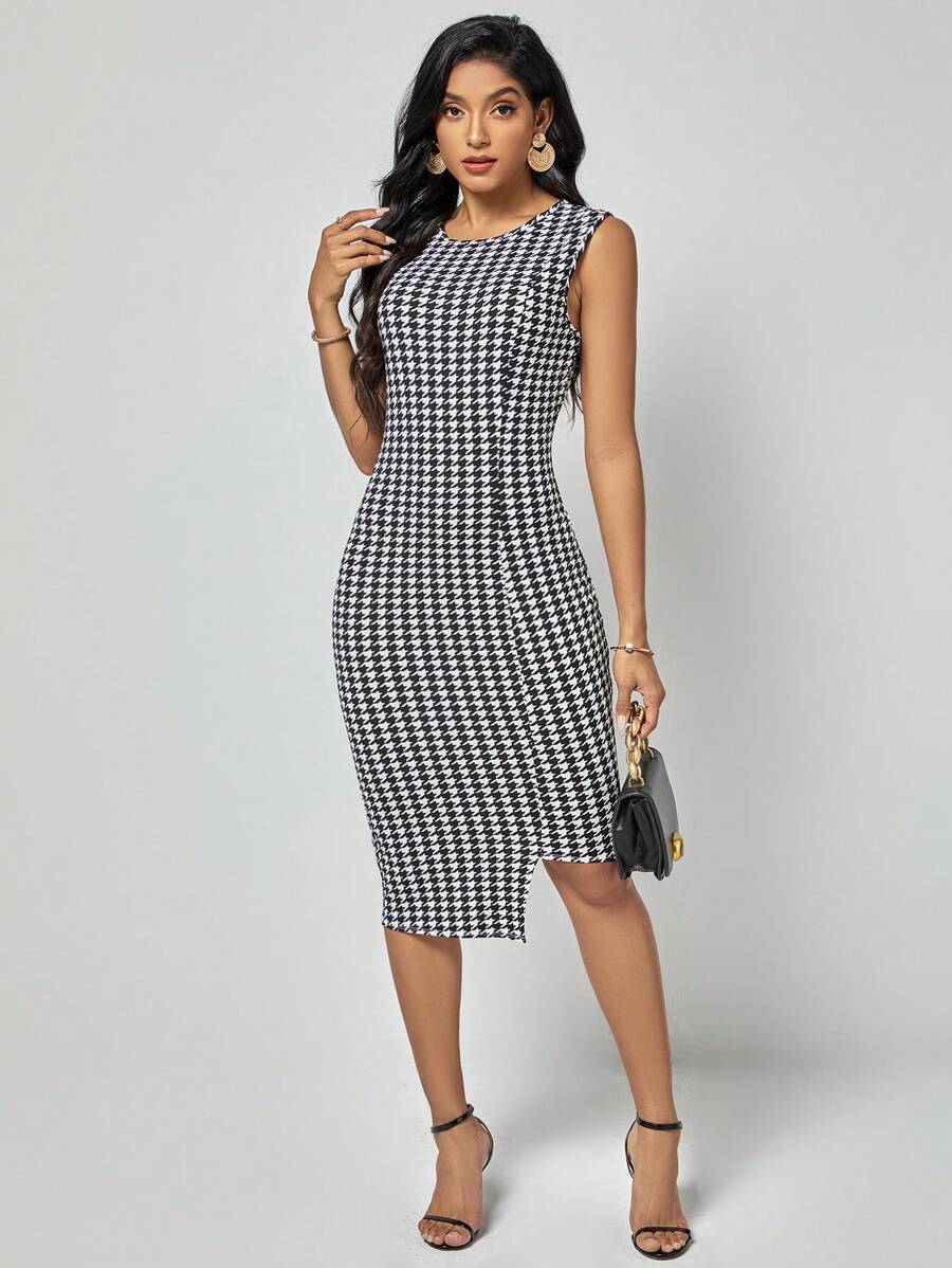 SHEIN Clasi 千鳥格印花不對稱下擺緊身連衣裙 - 黑與白 - 查看 1