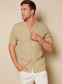 Manfinity VCAY 宽松男士纯色翻领短袖衬衫 - 卡其色 - 查看 1