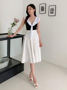 DAZY Colourblock Tie Front Knit Top - Black and White - View 6