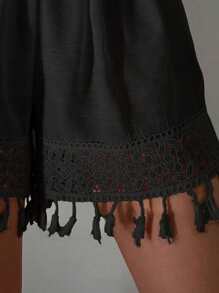 素色拼接水溶蕾絲流蘇邊罩衫短褲