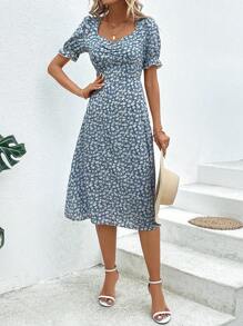 Breezaya 碎花雞心領口泡泡袖連衣裙 - 藍白色 - 查看 4