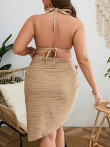 SHEIN Swim Curve Conjunto de bikini triangular con tirantes halter y falda de playa para verano en talla grande