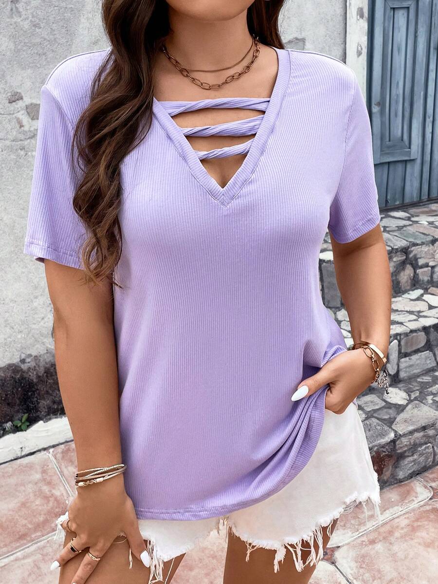 SHEIN LUNE 大碼前鏤空T恤 - 紫丁香色 - 查看 1