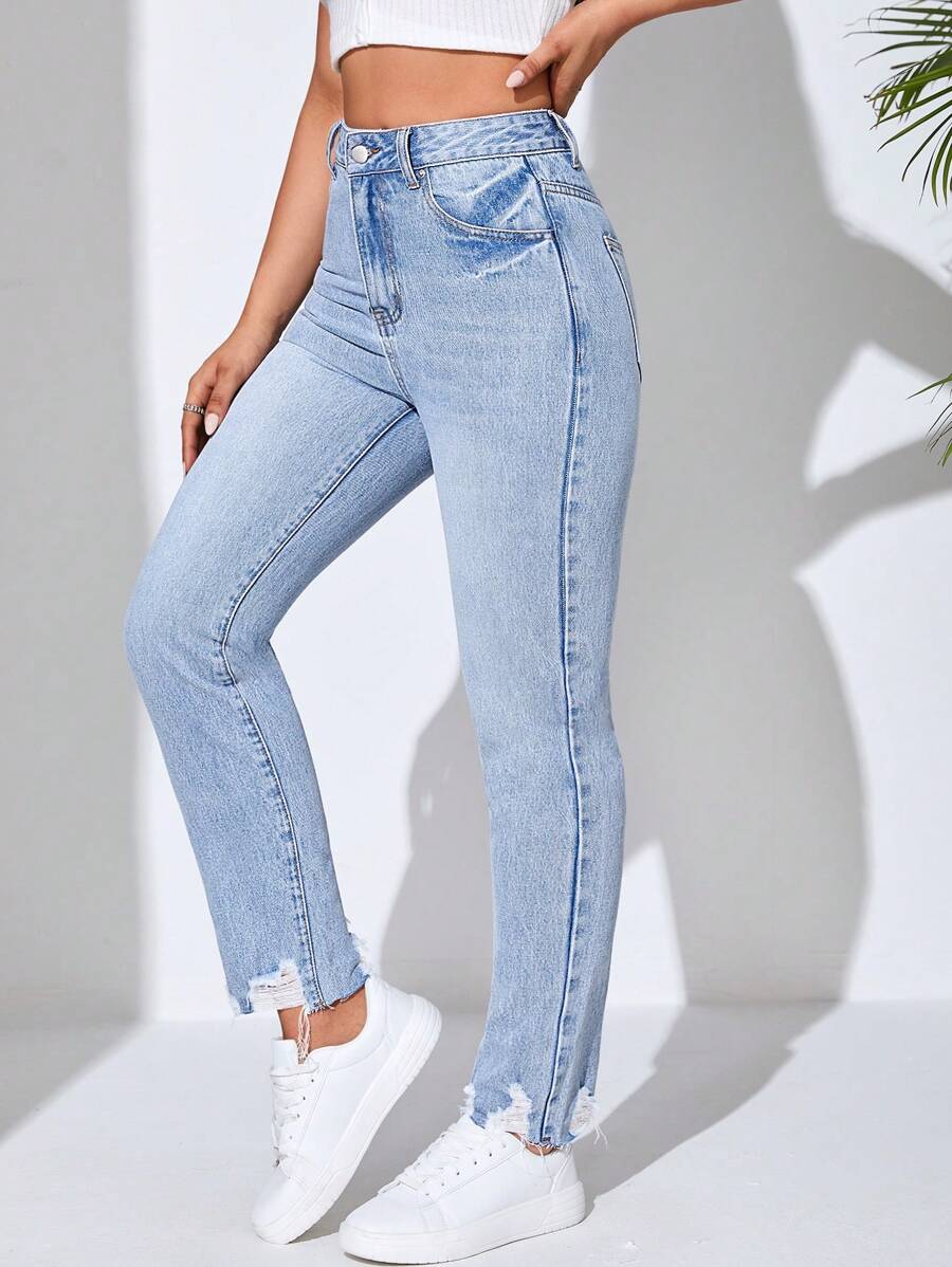 SHEIN Unity Jeans de ajuste mom con bolsillo oblicuo - Lavado ligero - Ver 1