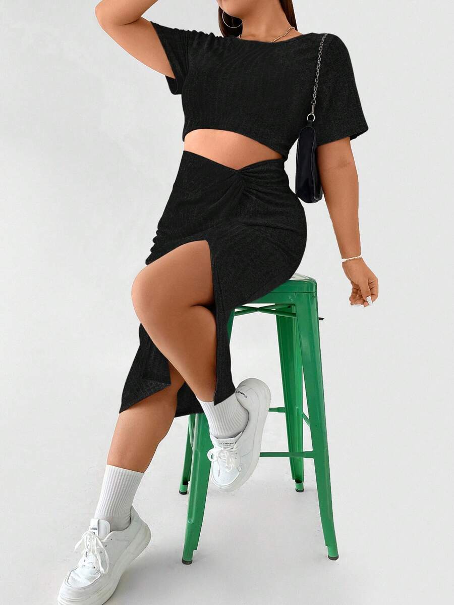 Flirla Đầm Plus Size Cắt ra xoắn lại Tách cao màu trơn Giải trí - màu đen - Xem 1