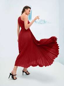 Modelyn One Shoulder Pleated Hem Dress - Red - View 2