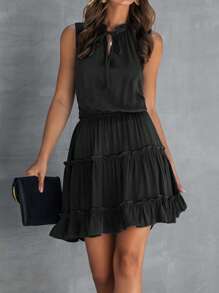 SHEIN Privé Đầm viền lá sen Viên lá sen Thắt nơ trước màu trơn Giải trí - màu đen - Xem 1