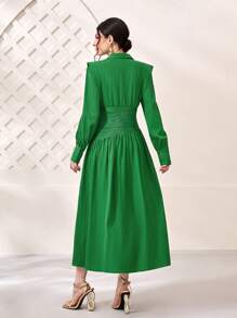 Modelyn Abito chemisier monocolore con bottone frontale - Verde - Visualizzare 2