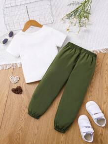 SHEIN Juego De Camiseta Y Pantalones Gráficos De Coche Y Letras Para Niña - Verde militar - Ver 2