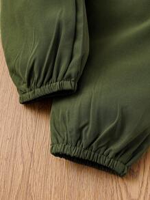 SHEIN Juego De Camiseta Y Pantalones Gráficos De Coche Y Letras Para Niña - Verde militar - Ver 5